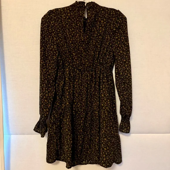 Forever 21 Charming Black and Gold Mini Dress - Picture 2 of 10
